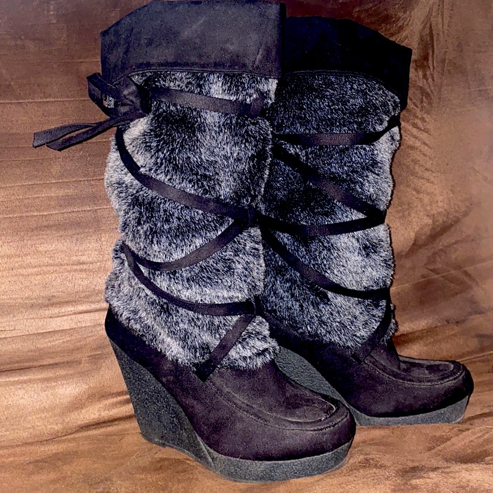 Faux fur real style fierce wedge heel boots